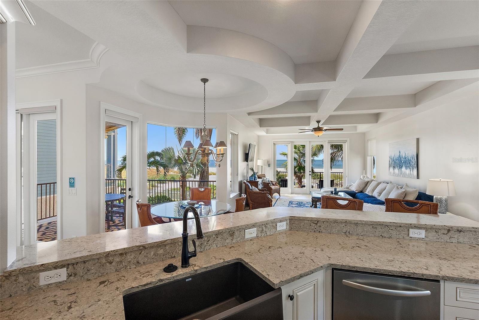 Image 30 of 77 For 10048 Gulf Boulevard