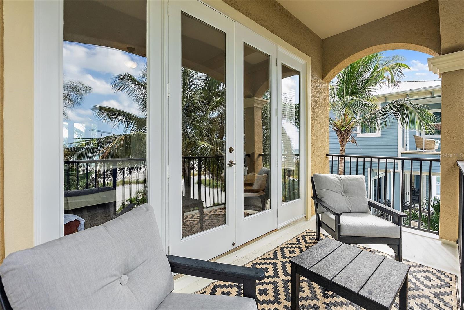 Image 41 of 77 For 10048 Gulf Boulevard