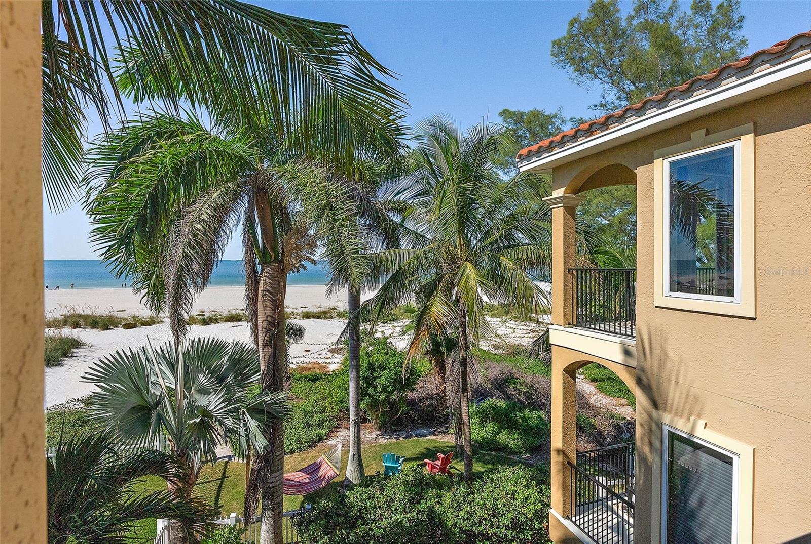 Image 49 of 77 For 10048 Gulf Boulevard