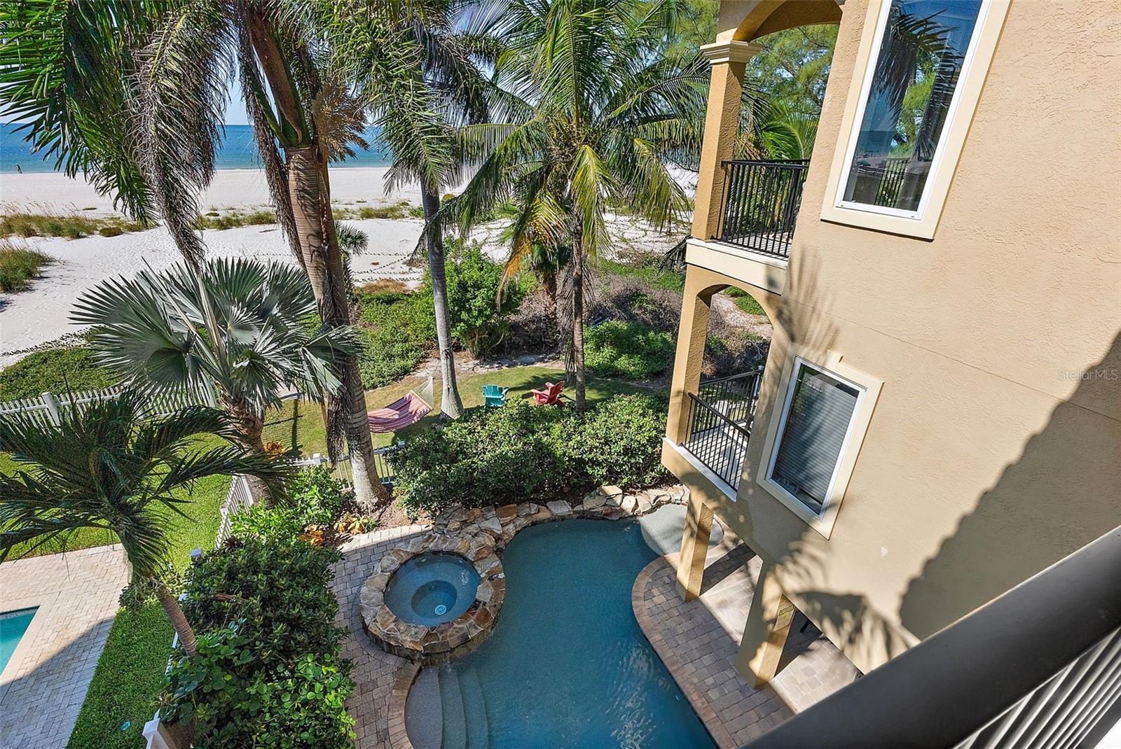 Image 50 of 77 For 10048 Gulf Boulevard