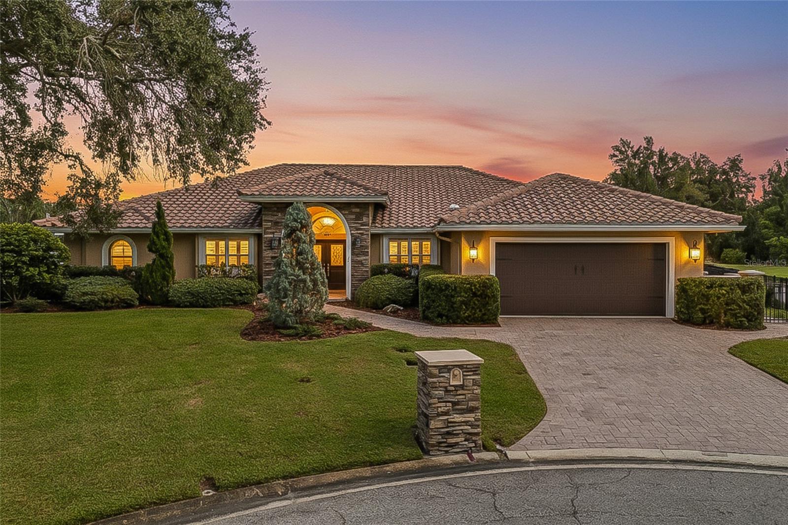 Details for 1080 Water Oak Court Ne, ST PETERSBURG, FL 33703