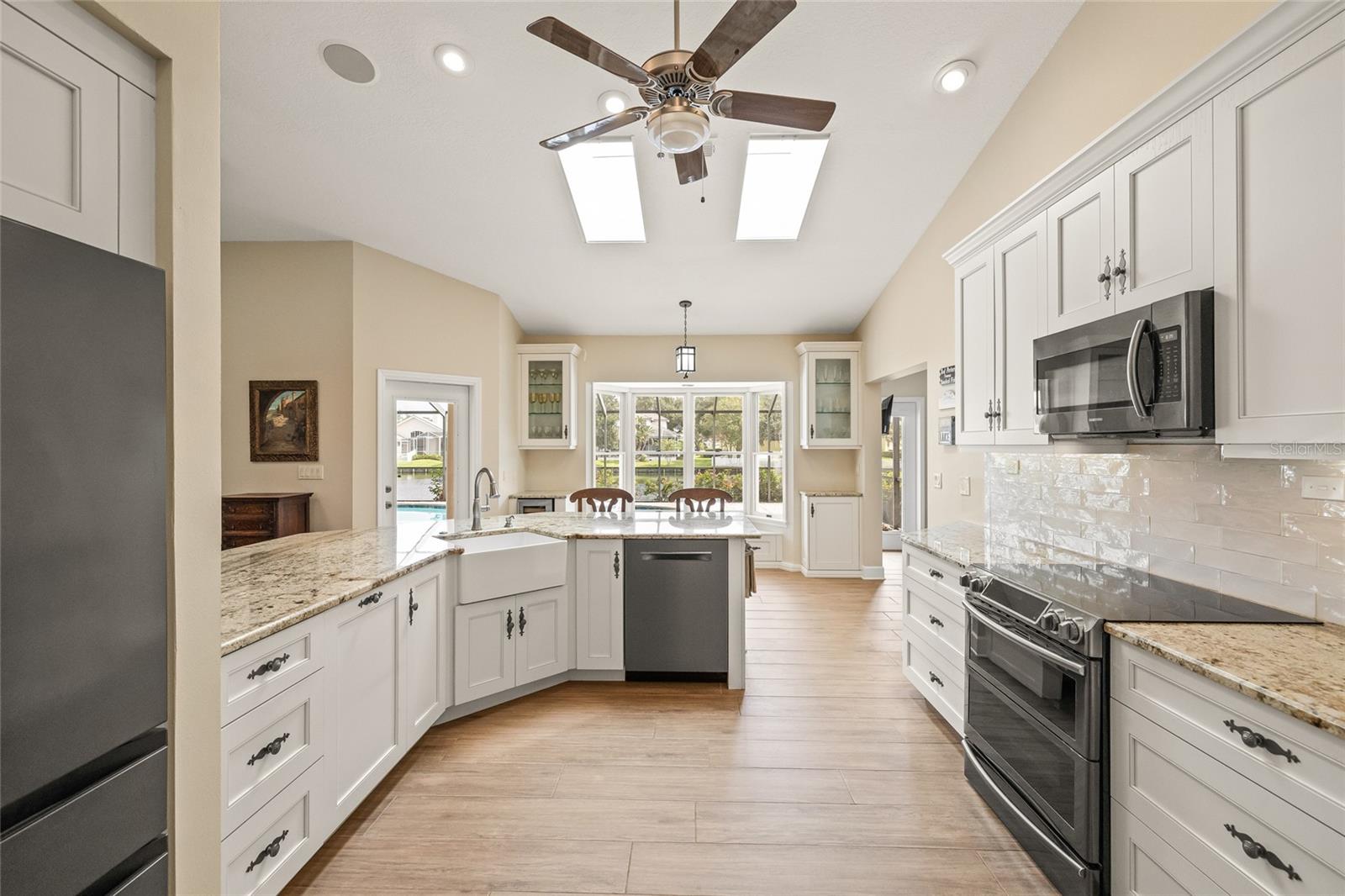 Image 10 of 64 For 1080 Water Oak Court Ne