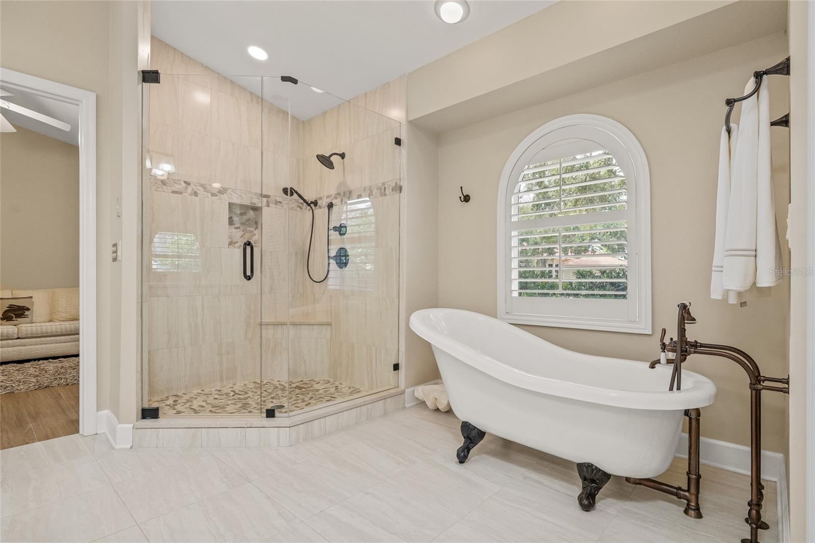 Image 14 of 64 For 1080 Water Oak Court Ne