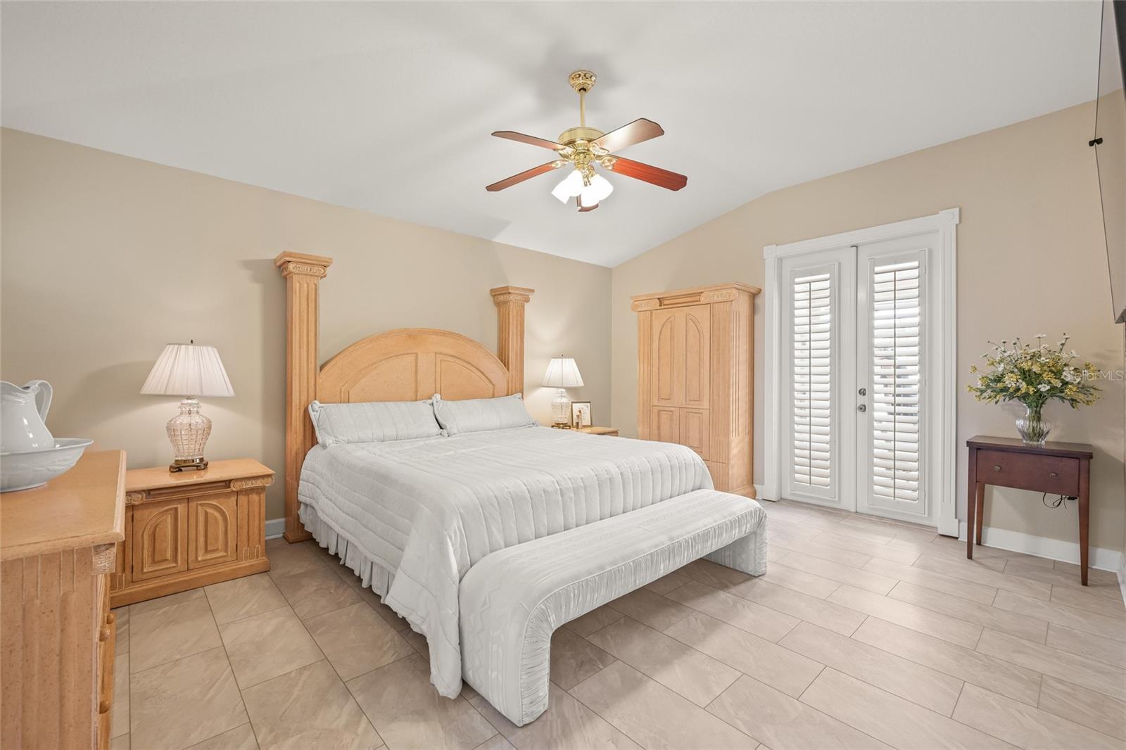 Image 18 of 64 For 1080 Water Oak Court Ne