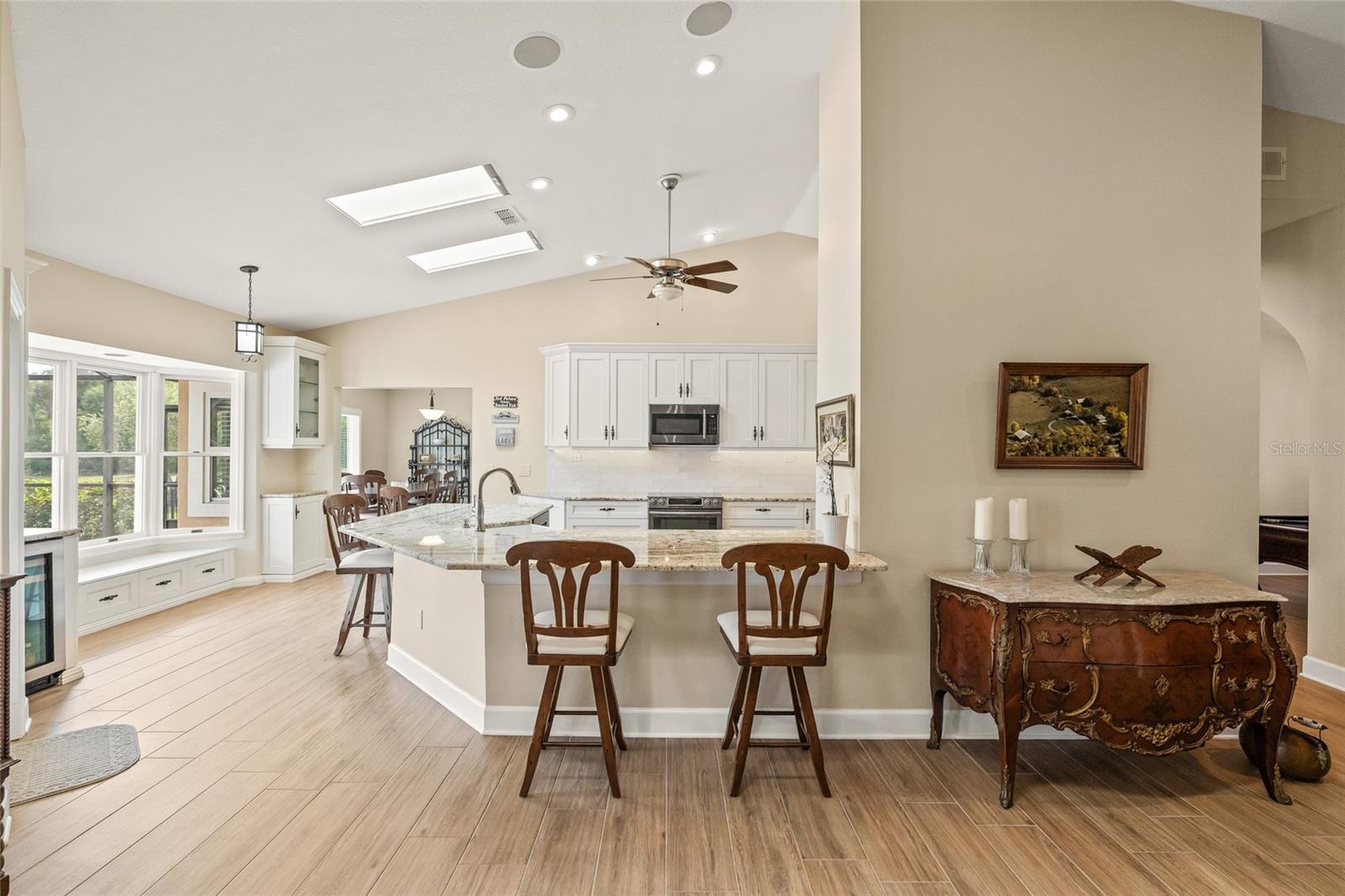 Image 30 of 64 For 1080 Water Oak Court Ne