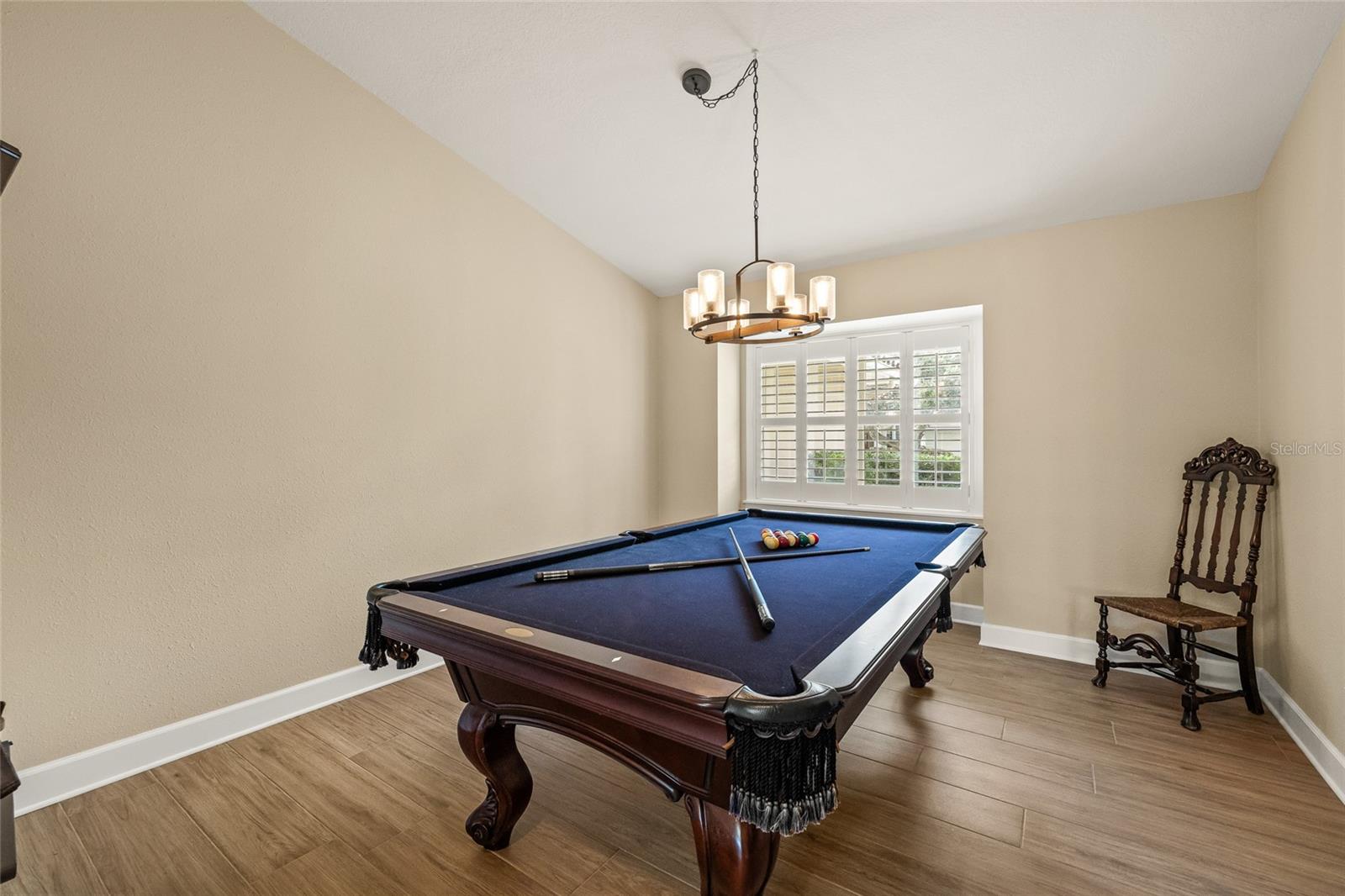 Image 32 of 64 For 1080 Water Oak Court Ne