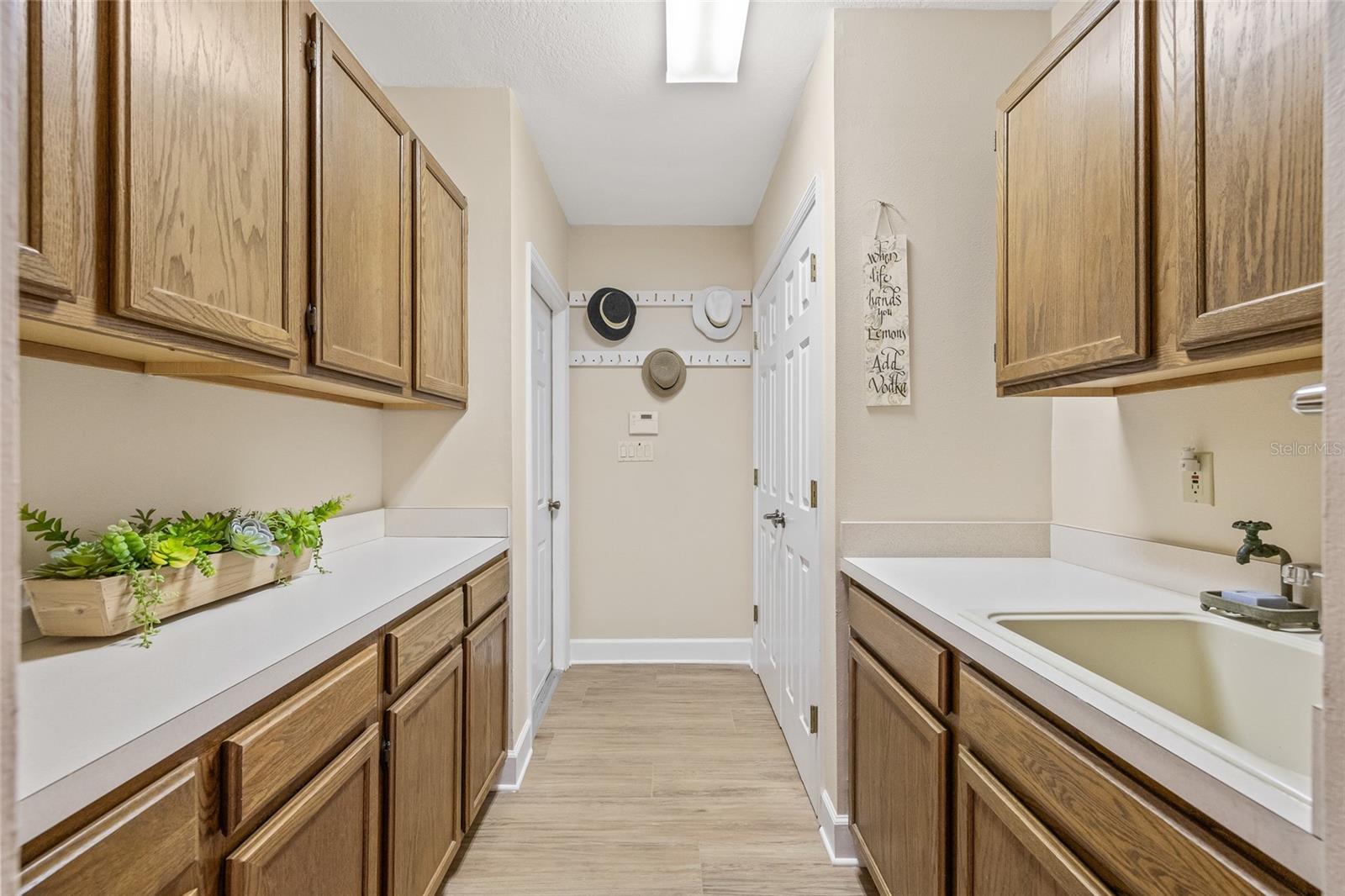 Image 43 of 64 For 1080 Water Oak Court Ne
