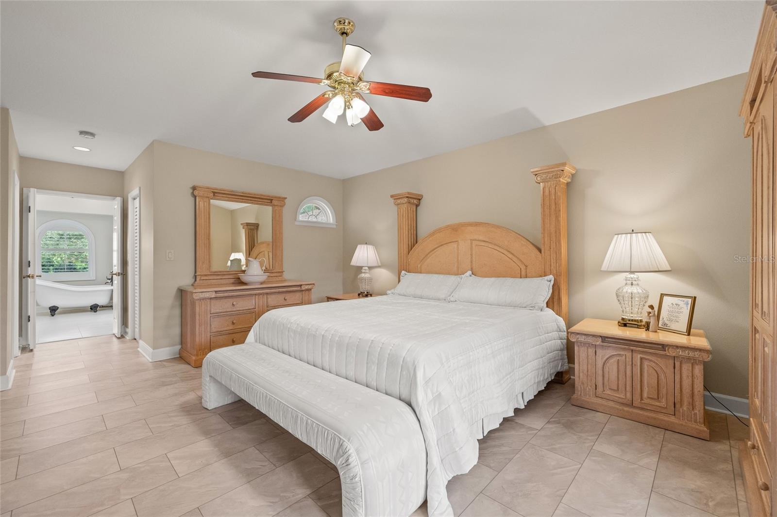 Image 46 of 64 For 1080 Water Oak Court Ne