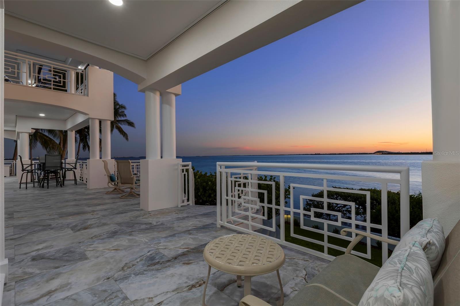 Listing photo id 8 for 6199 54th Street S