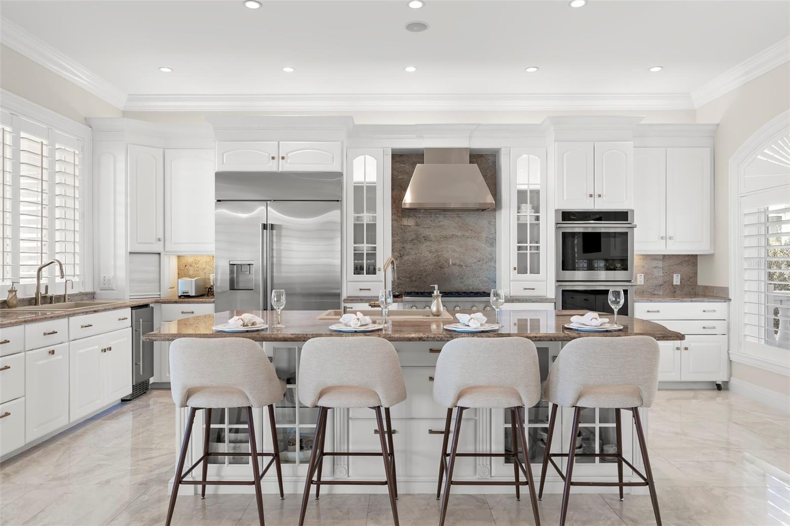 Listing photo id 16 for 6199 54th Street S