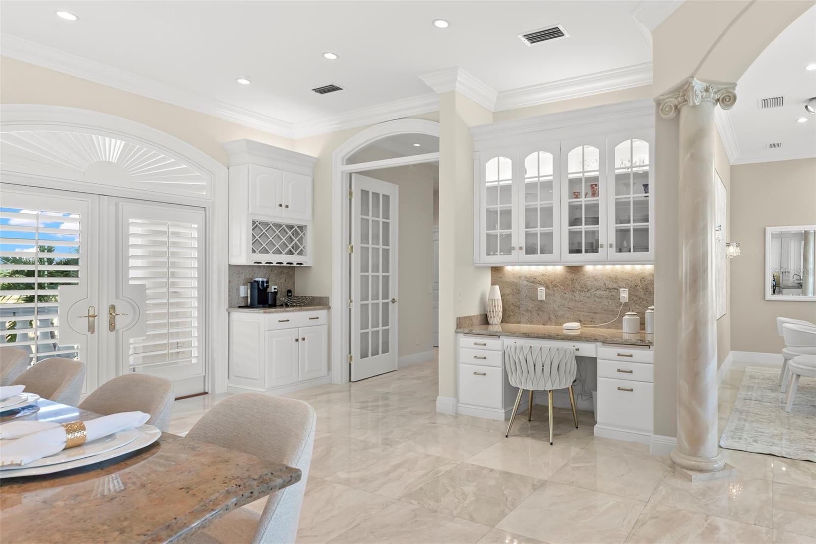 Listing photo id 20 for 6199 54th Street S