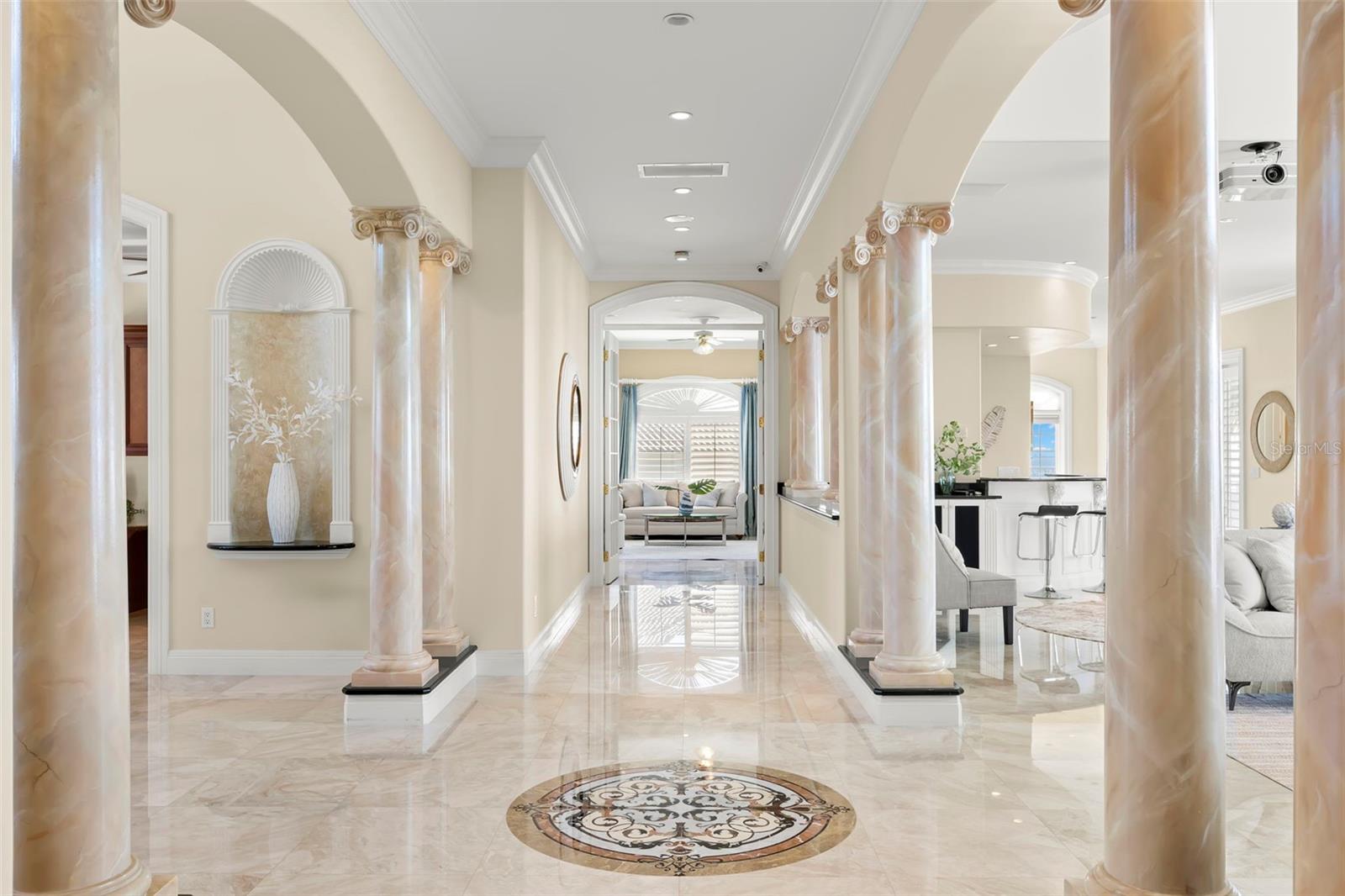 Listing photo id 25 for 6199 54th Street S