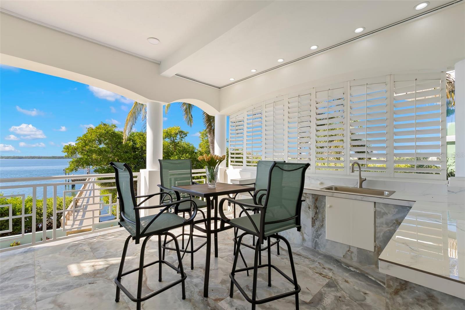 Listing photo id 28 for 6199 54th Street S