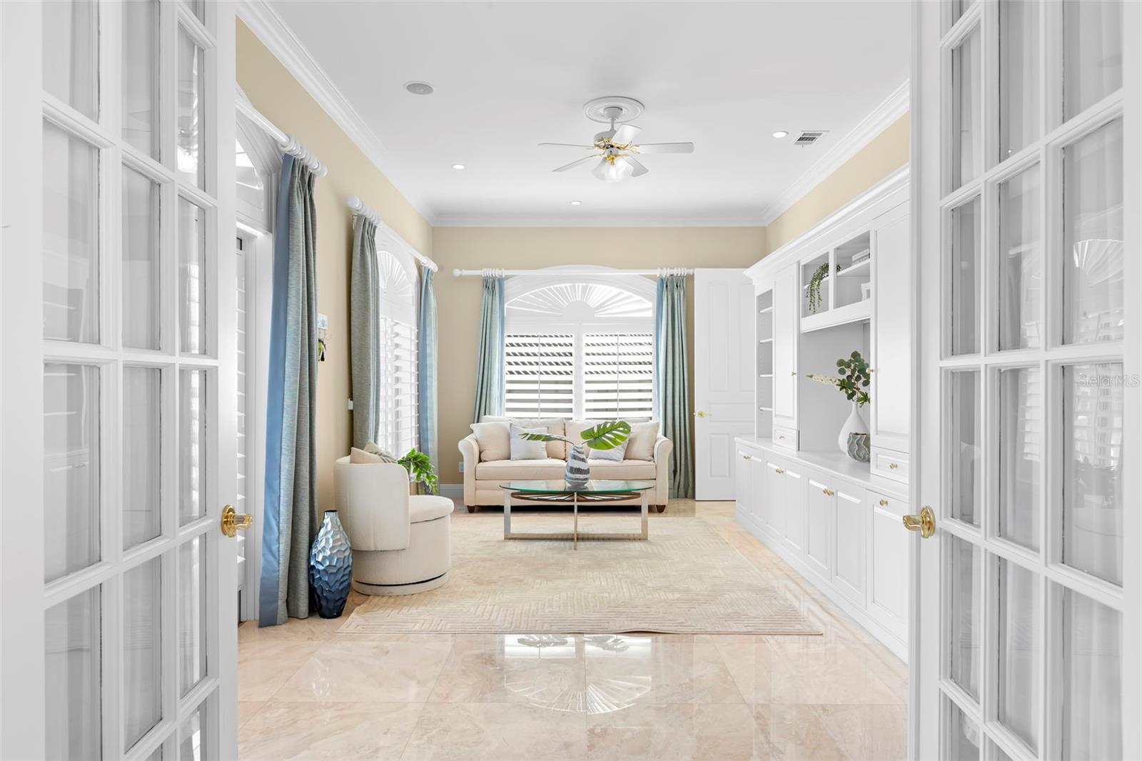 Listing photo id 35 for 6199 54th Street S