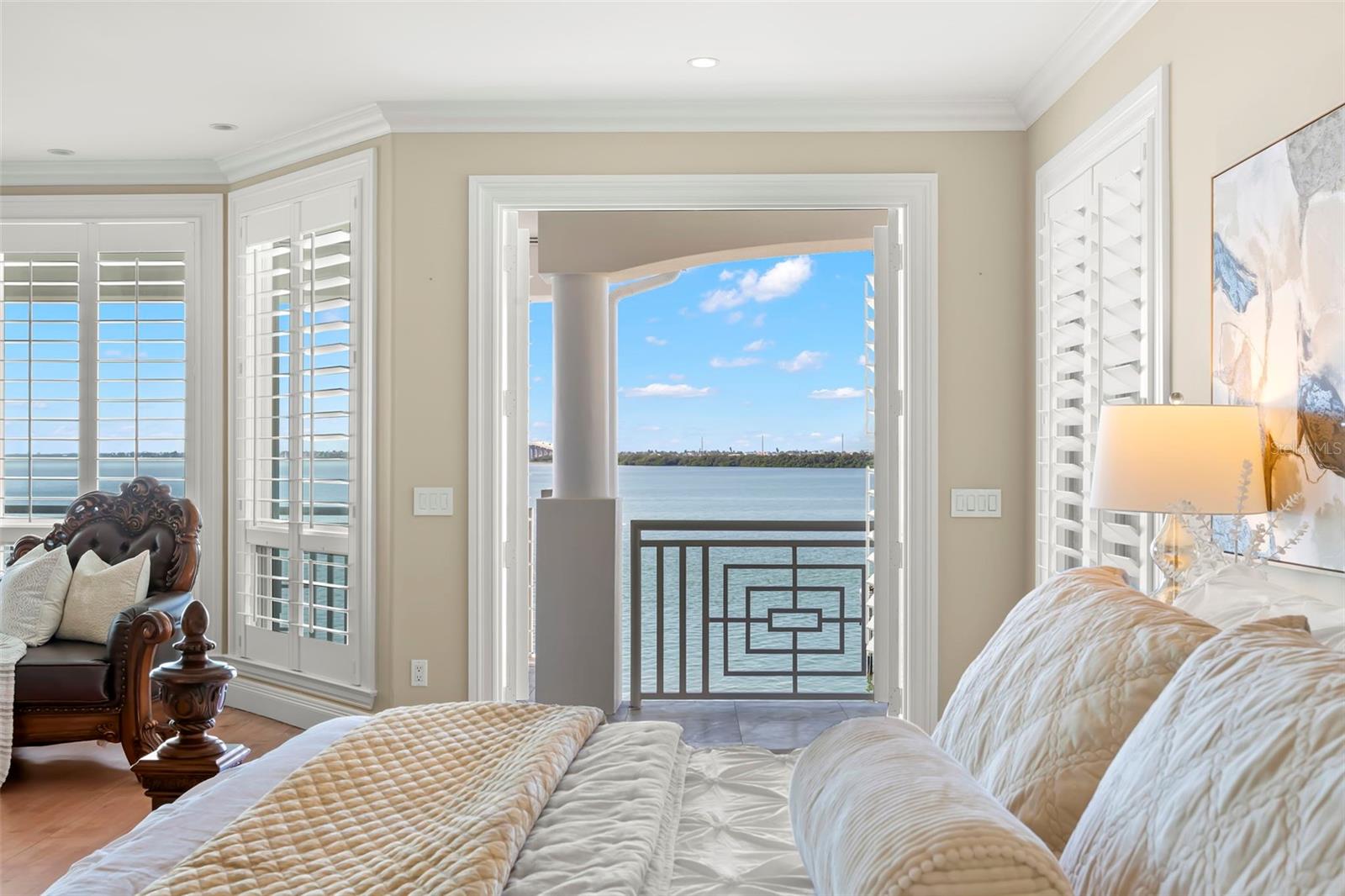 Listing photo id 38 for 6199 54th Street S