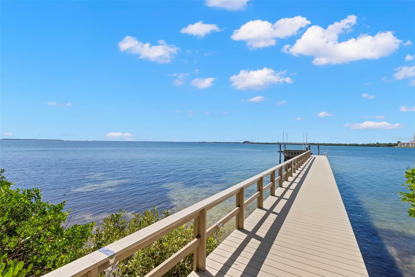 Listing photo id 66 for 6199 54th Street S