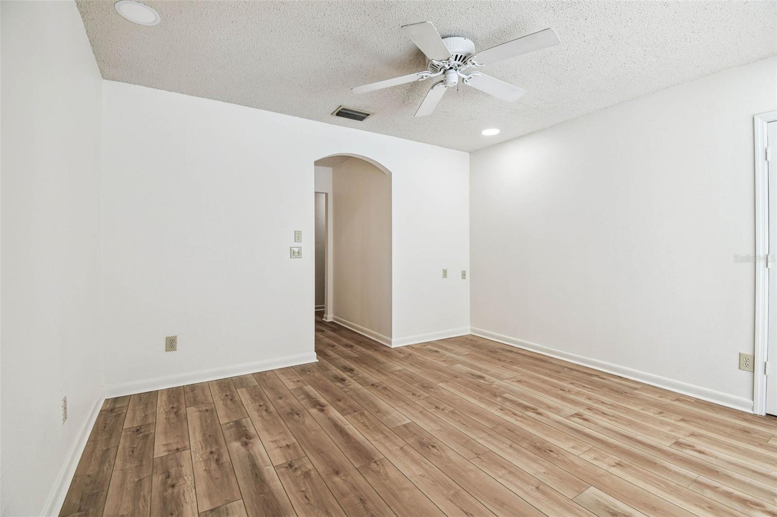 Image 32 of 73 For 12905 52nd Street