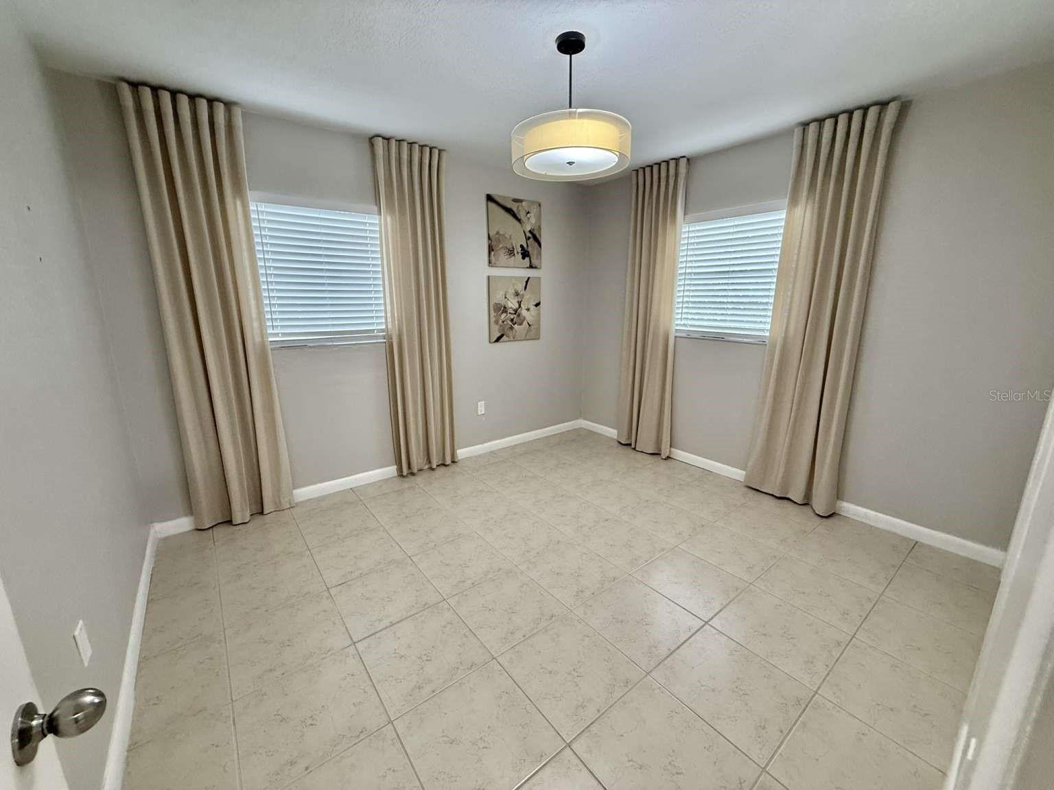 Image 14 of 16 For 654 Romano Avenue