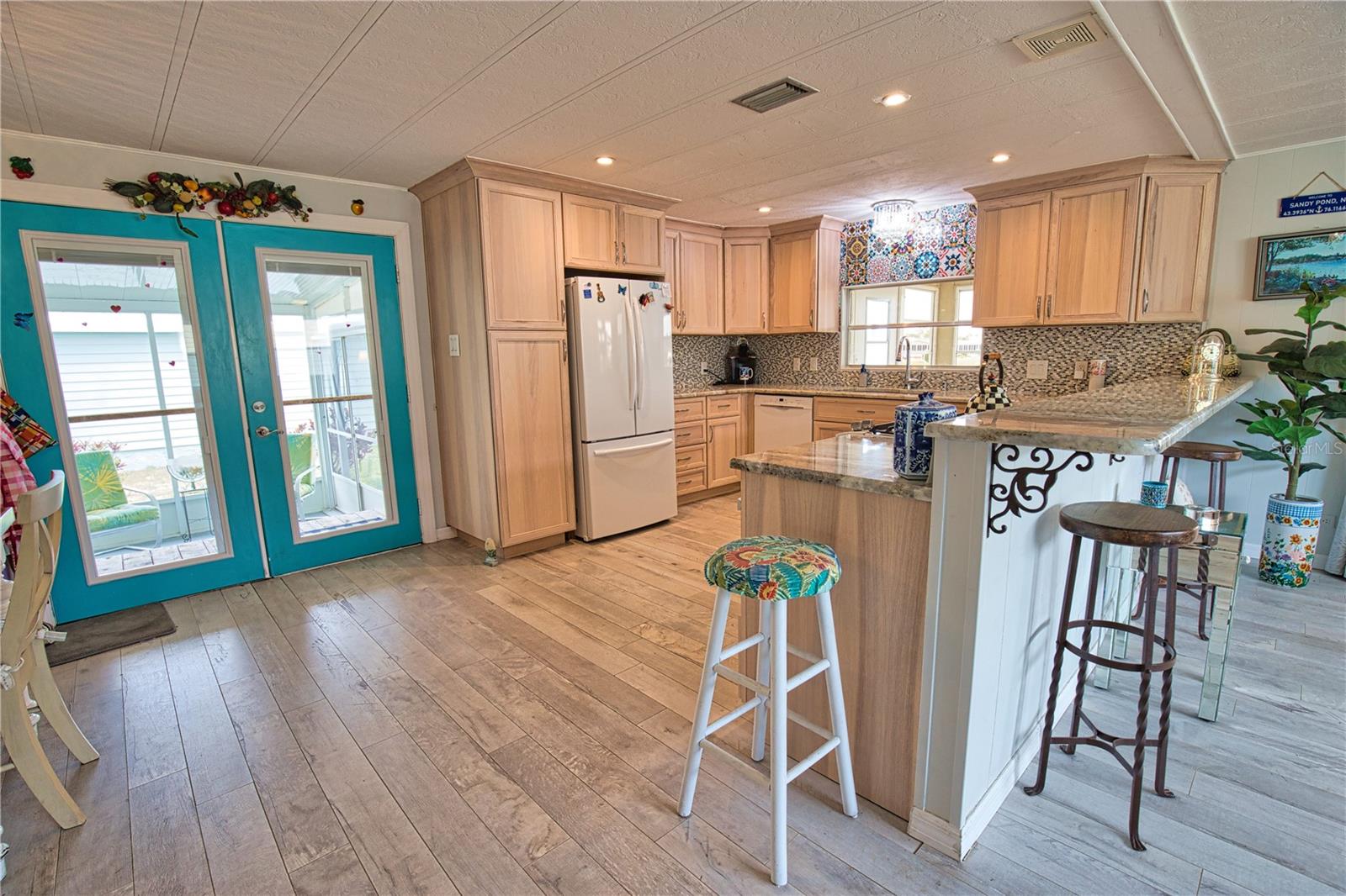 Image 11 of 84 For 748 Sanchez Circle