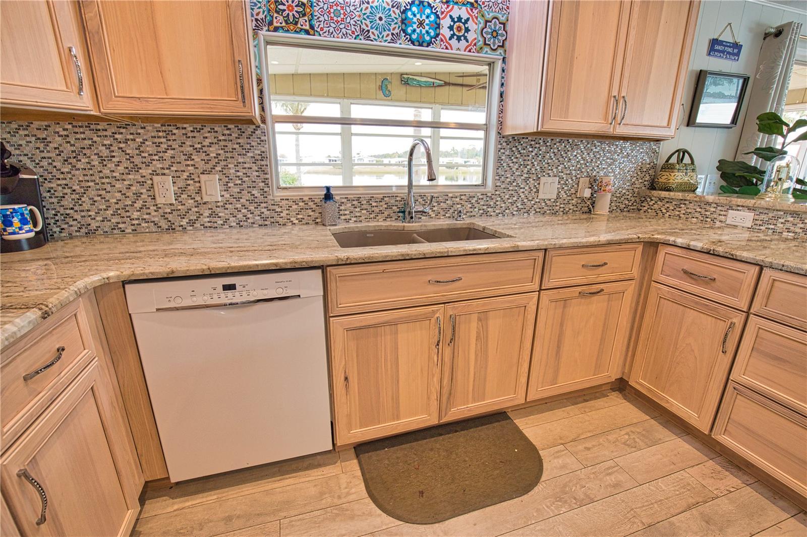 Image 13 of 84 For 748 Sanchez Circle