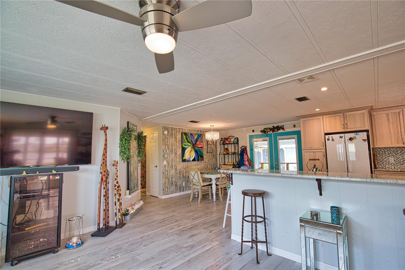 Image 27 of 84 For 748 Sanchez Circle