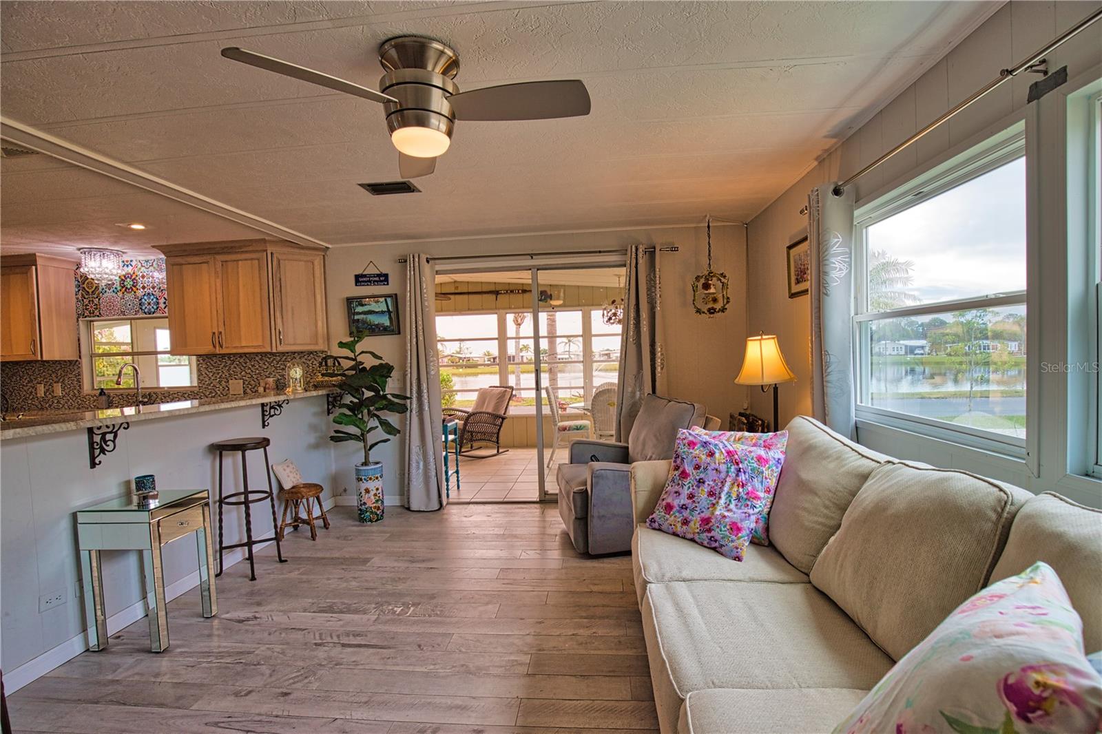 Image 28 of 84 For 748 Sanchez Circle