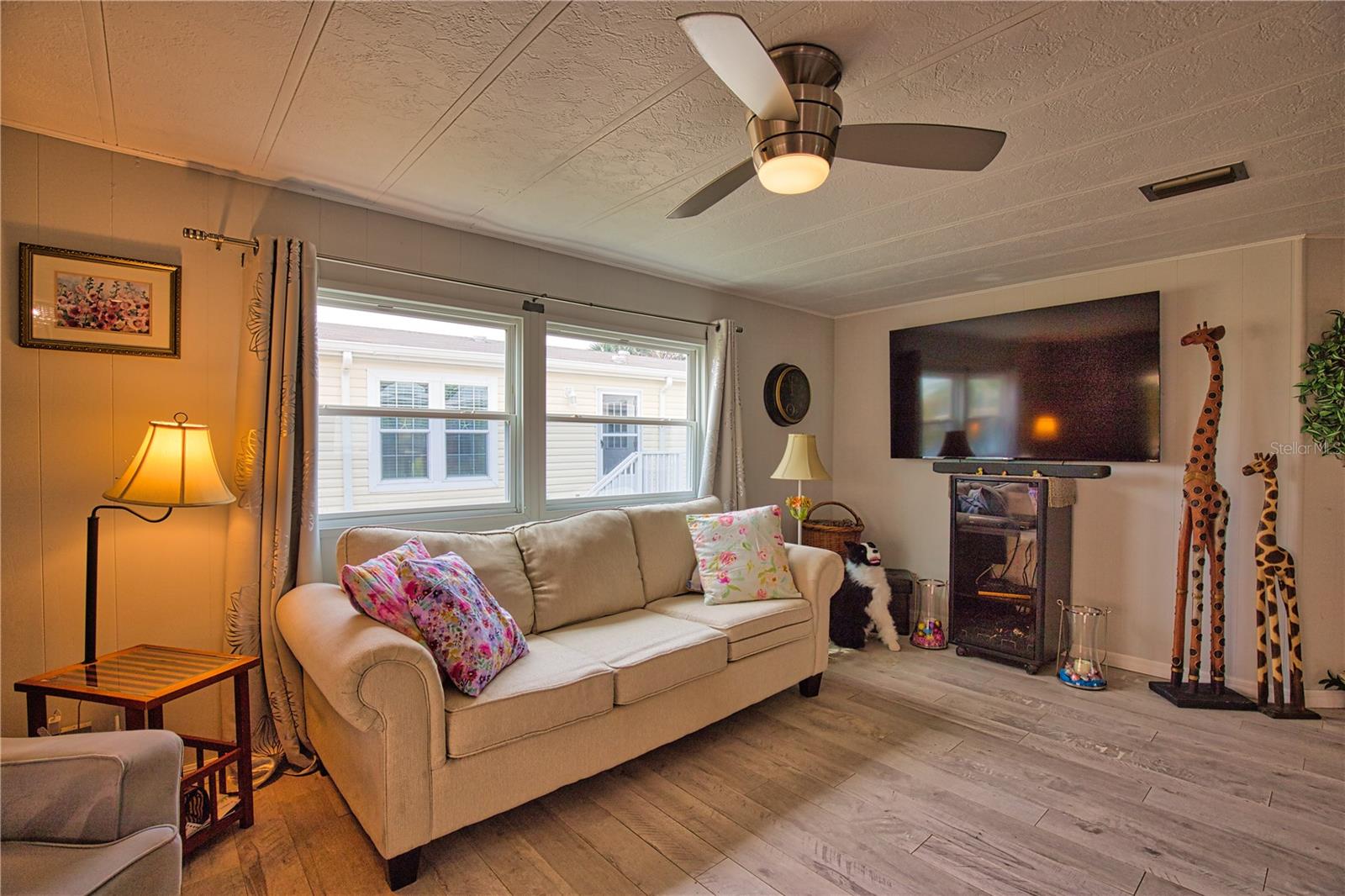 Image 29 of 84 For 748 Sanchez Circle