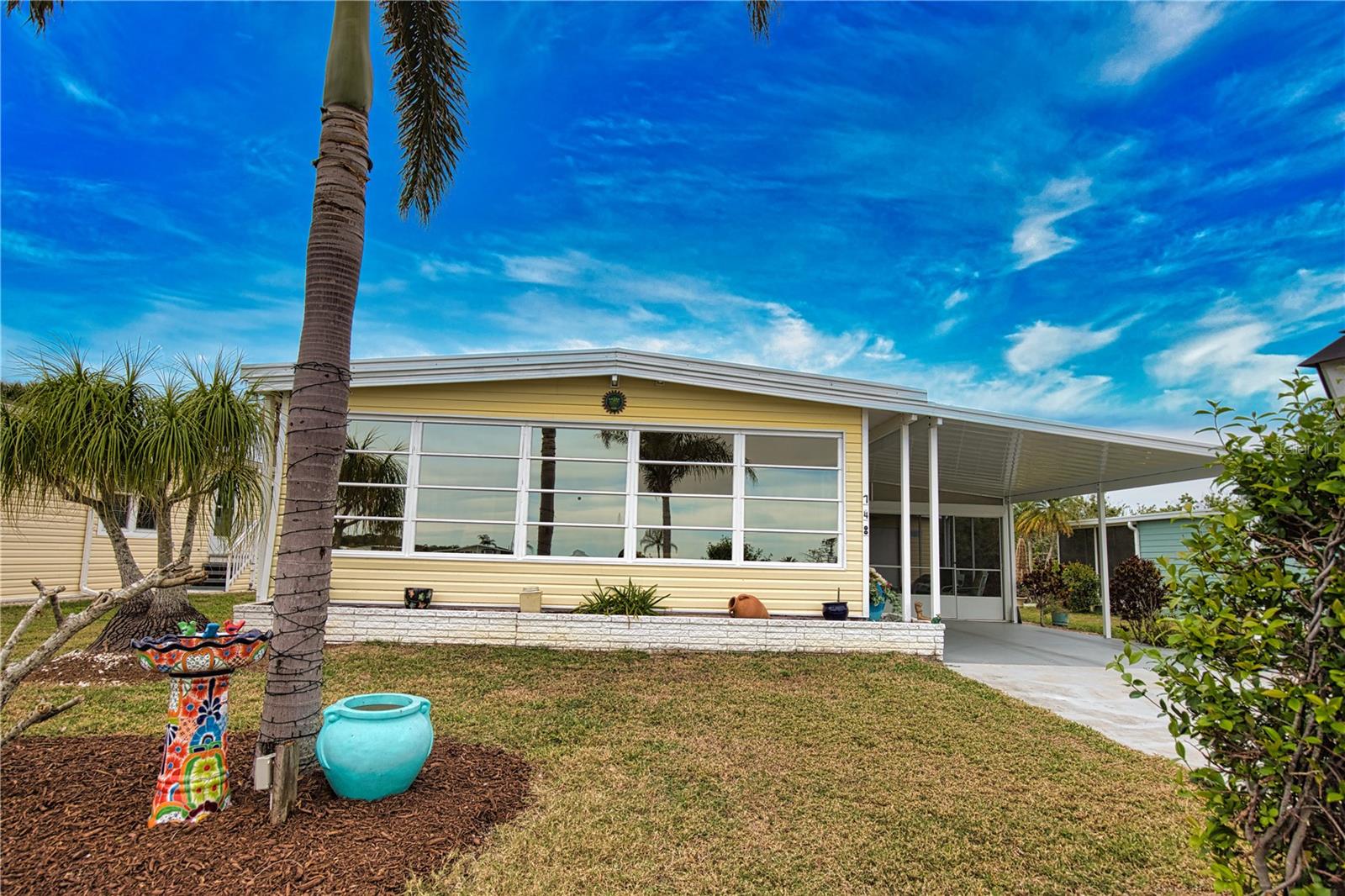 Image 3 of 84 For 748 Sanchez Circle