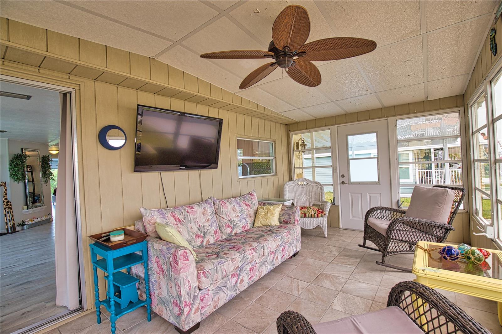 Image 33 of 84 For 748 Sanchez Circle