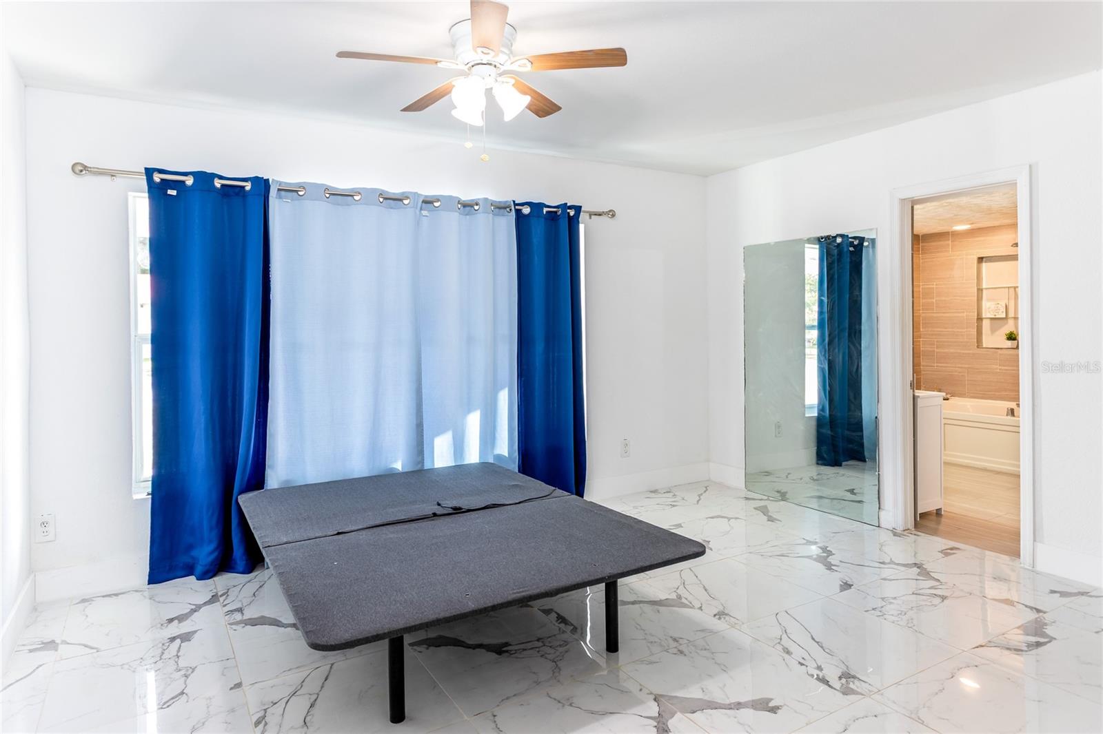 Image 11 of 38 For 8207 Tanglewood Lane