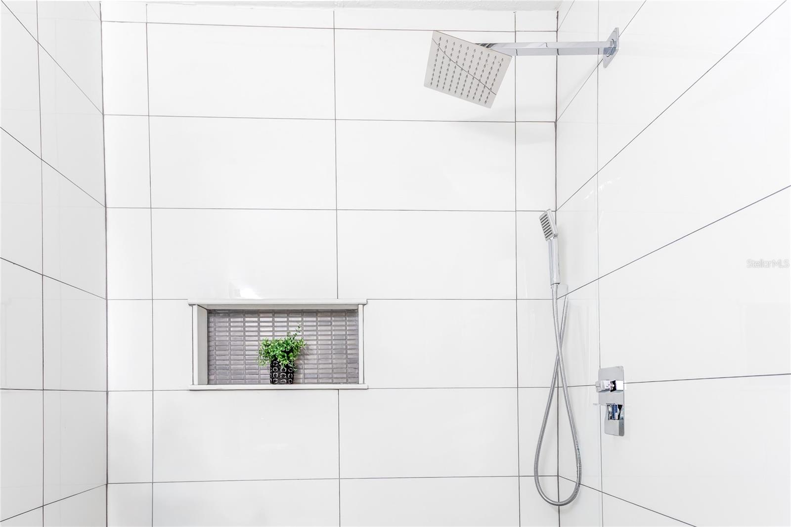 Image 22 of 38 For 8207 Tanglewood Lane