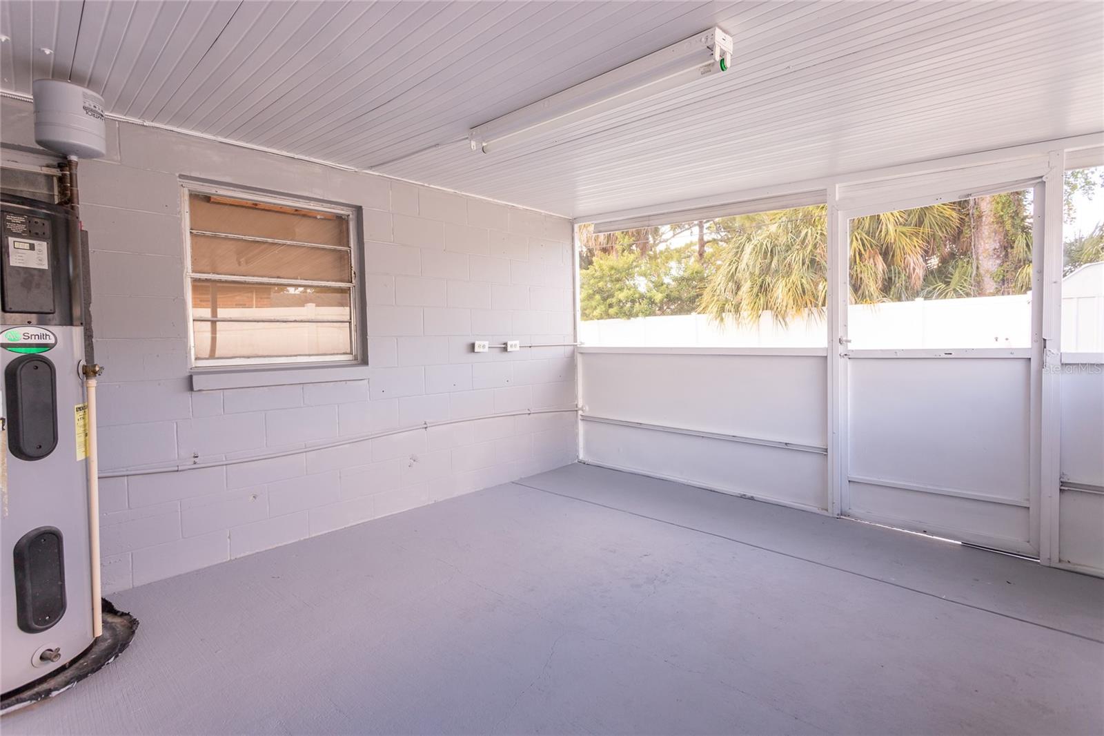 Image 26 of 38 For 8207 Tanglewood Lane