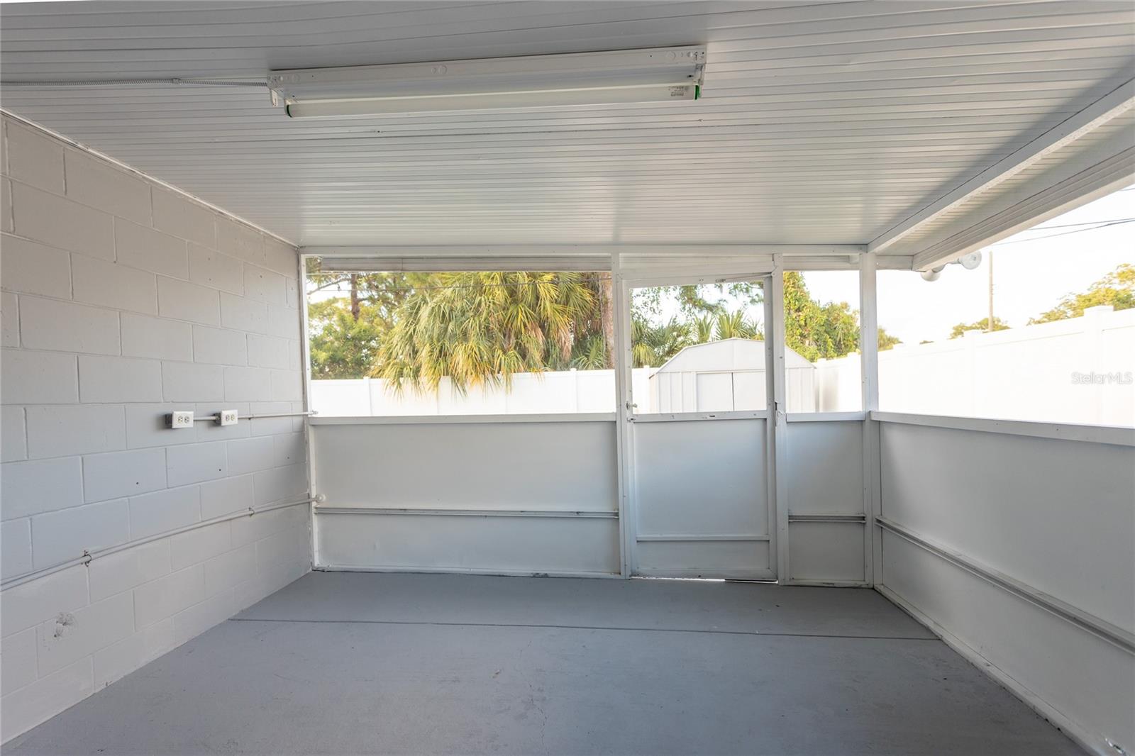 Image 33 of 38 For 8207 Tanglewood Lane