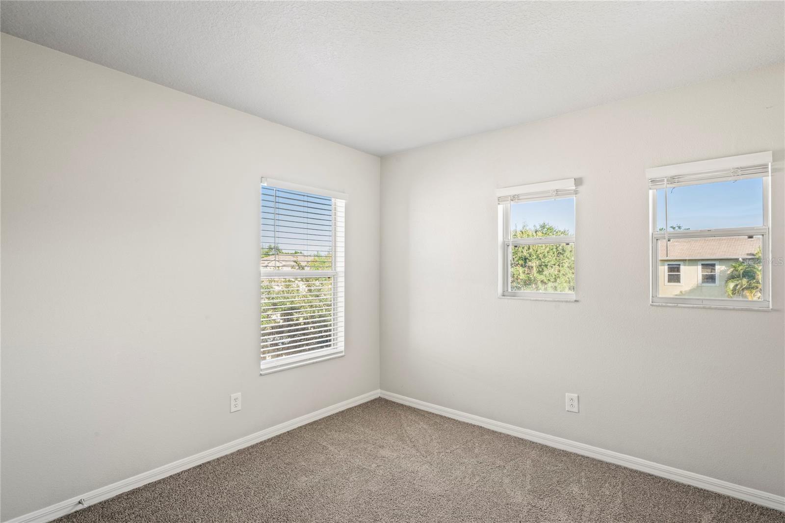 Image 16 of 25 For 27004 Stillbrook Drive