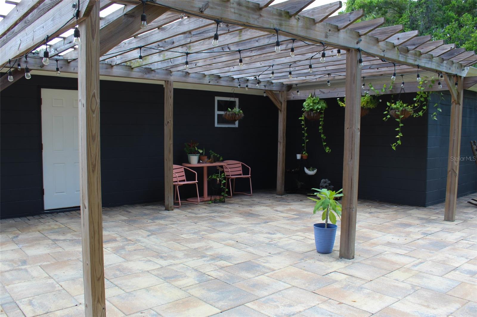 Image 24 of 35 For 135 Connie Avenue