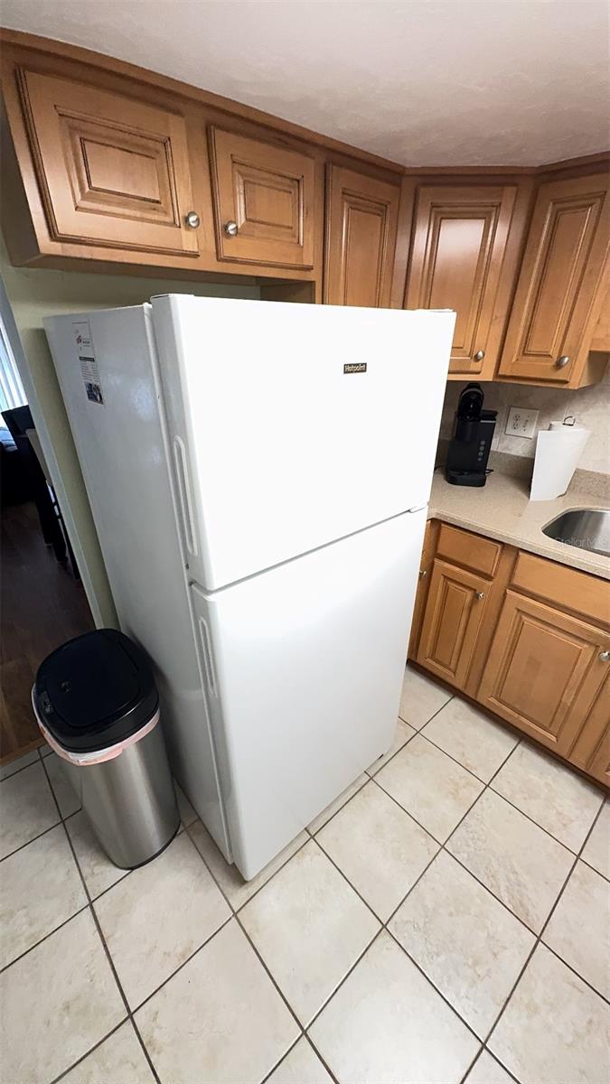 Listing photo id 8 for 4851 Gandy Boulevard B11l38