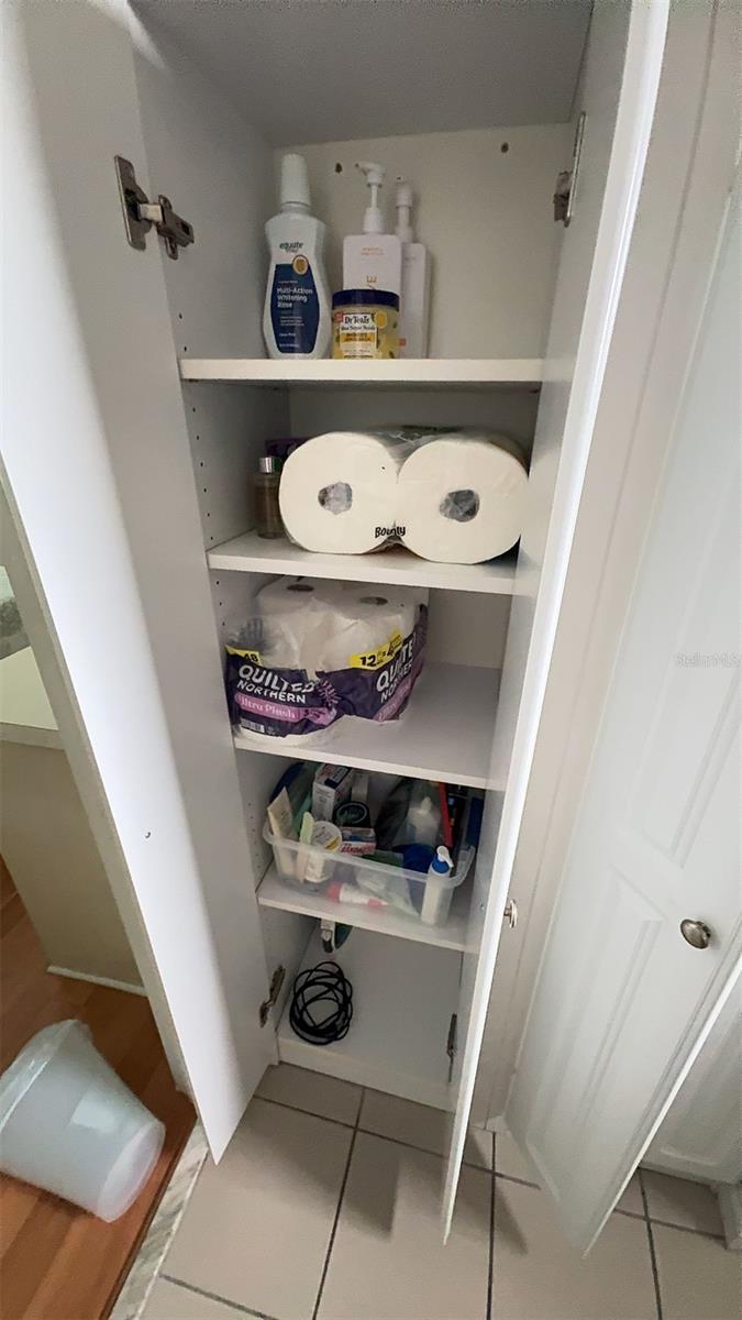 Listing photo id 13 for 4851 Gandy Boulevard B11l38