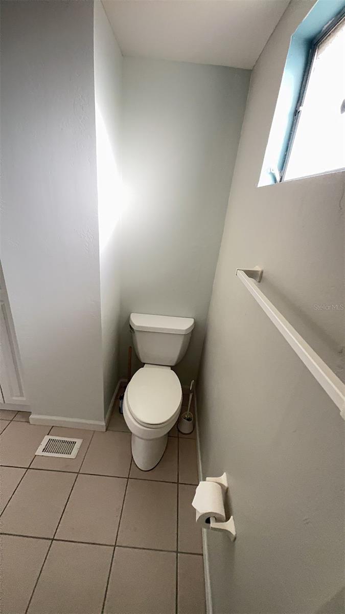 Listing photo id 17 for 4851 Gandy Boulevard B11l38