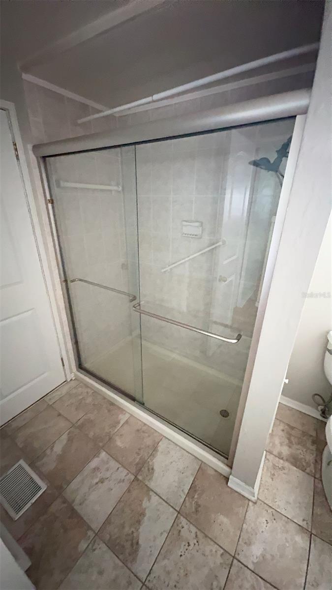 Listing photo id 27 for 4851 Gandy Boulevard B11l38