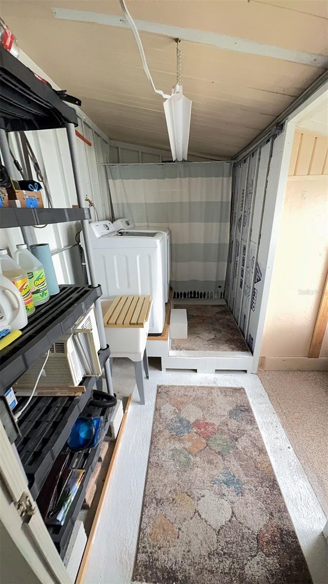 Listing photo id 32 for 4851 Gandy Boulevard B11l38