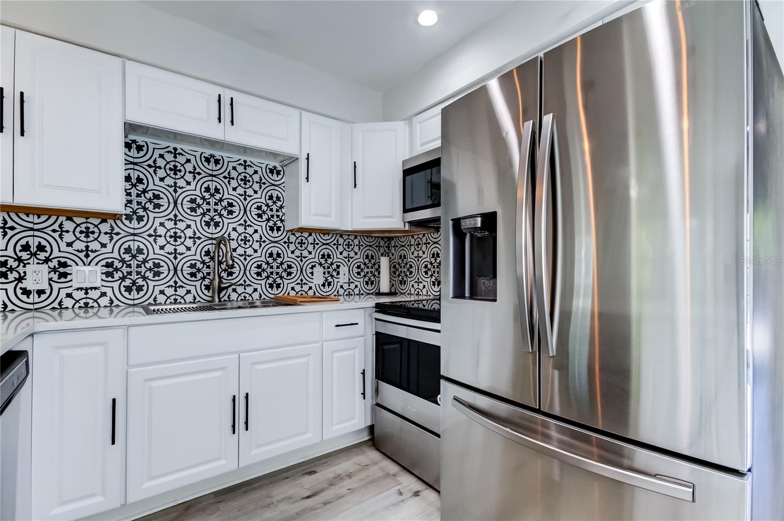 Image 11 of 40 For 439 34th Avenue N