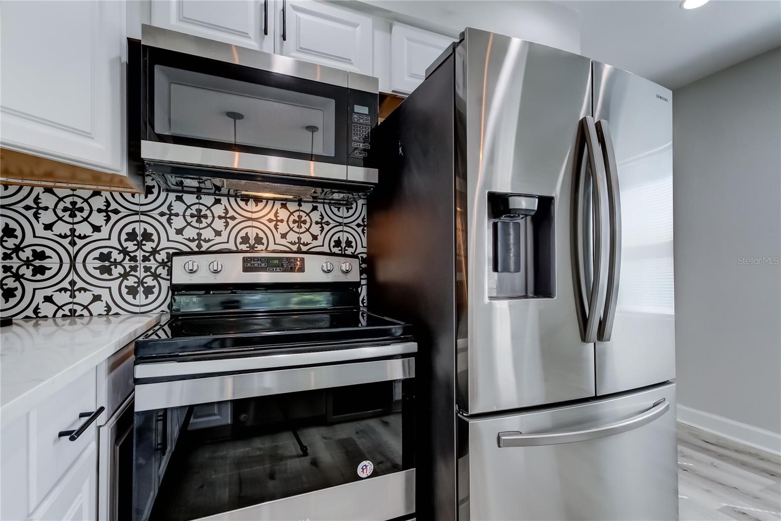 Image 14 of 40 For 439 34th Avenue N