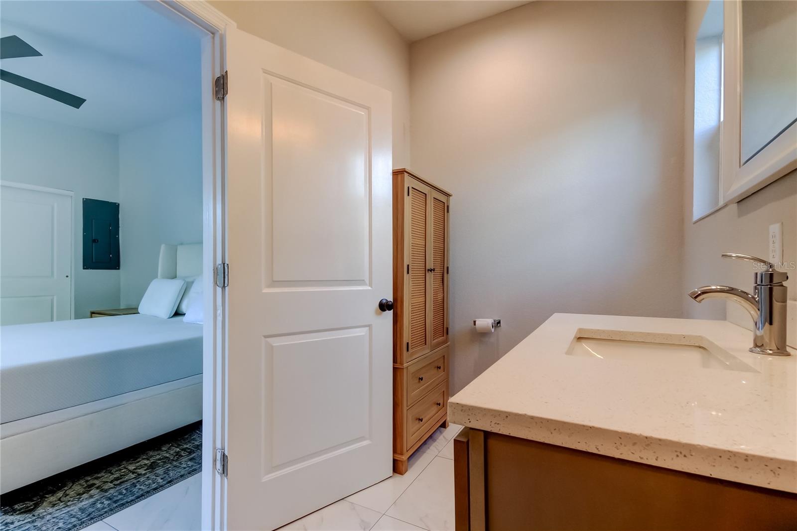 Image 24 of 40 For 439 34th Avenue N