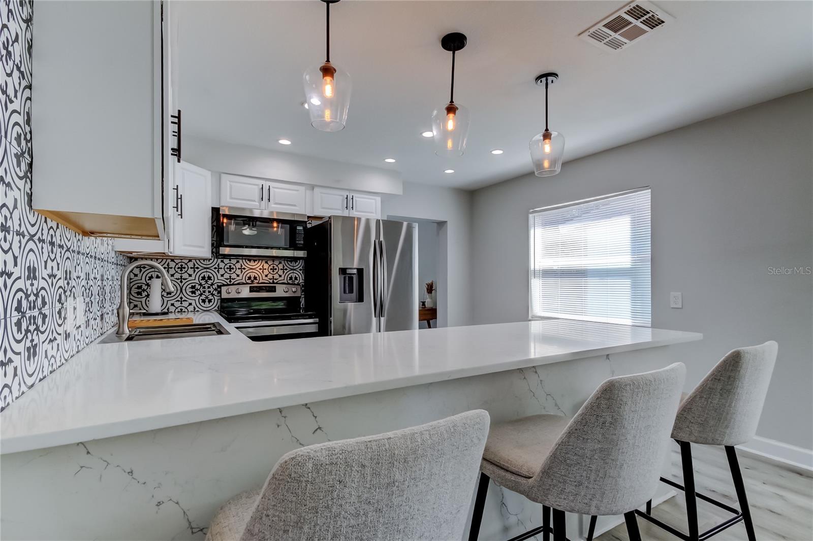 Image 6 of 40 For 439 34th Avenue N