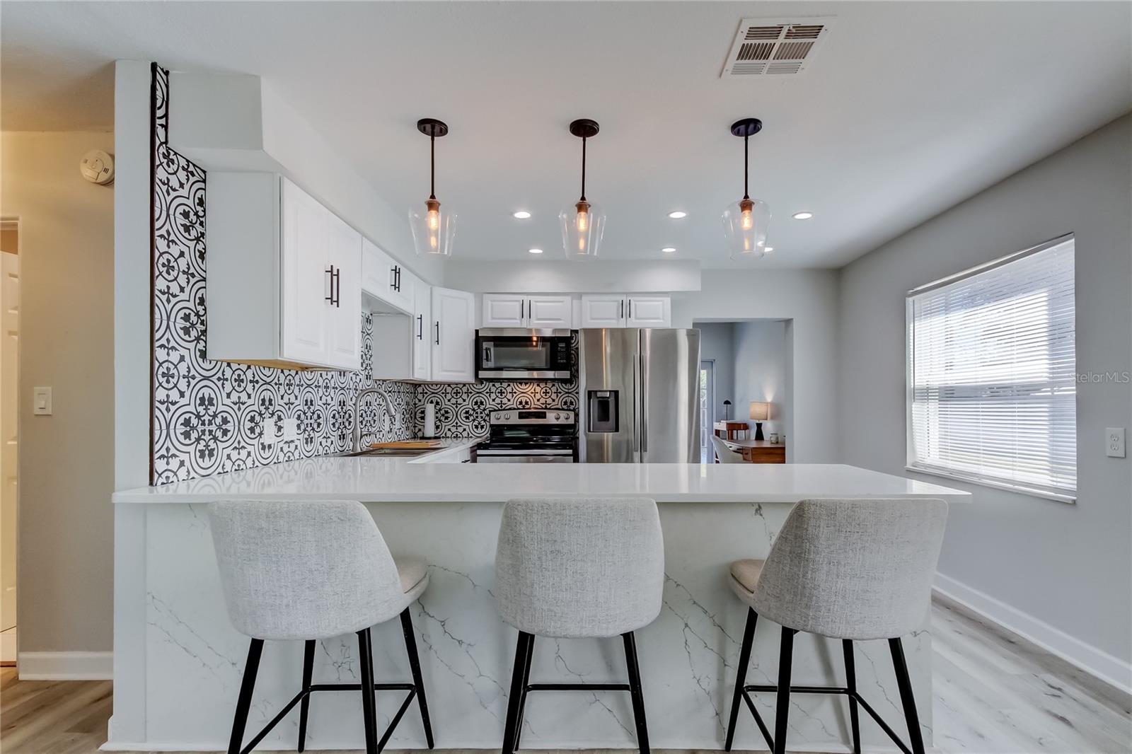 Image 7 of 40 For 439 34th Avenue N