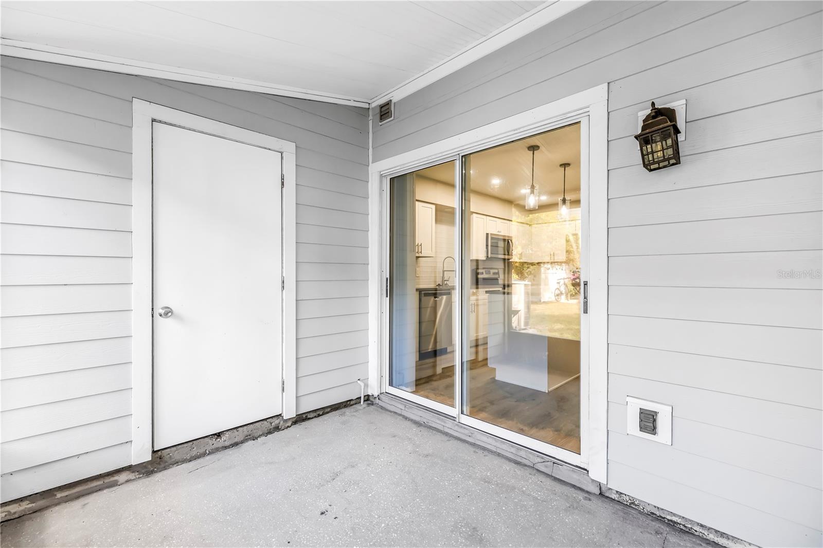 Image 21 of 30 For 6710 121st Avenue 8