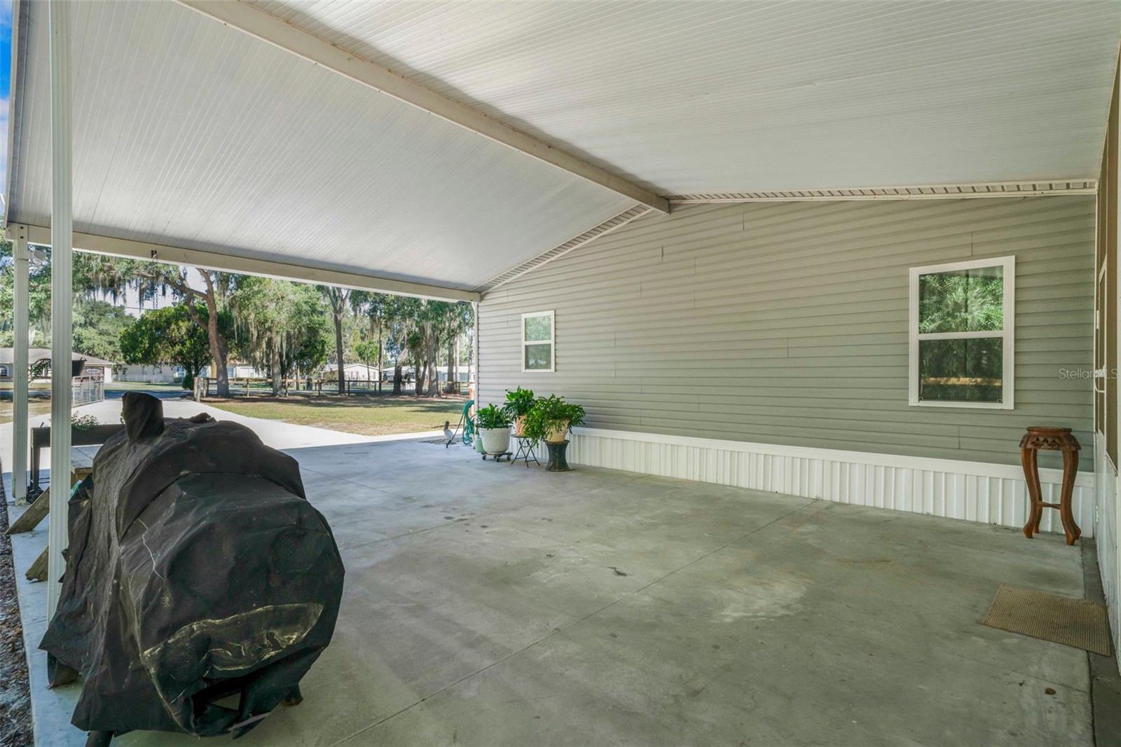 Image 13 of 75 For 6716 Riverbend Road