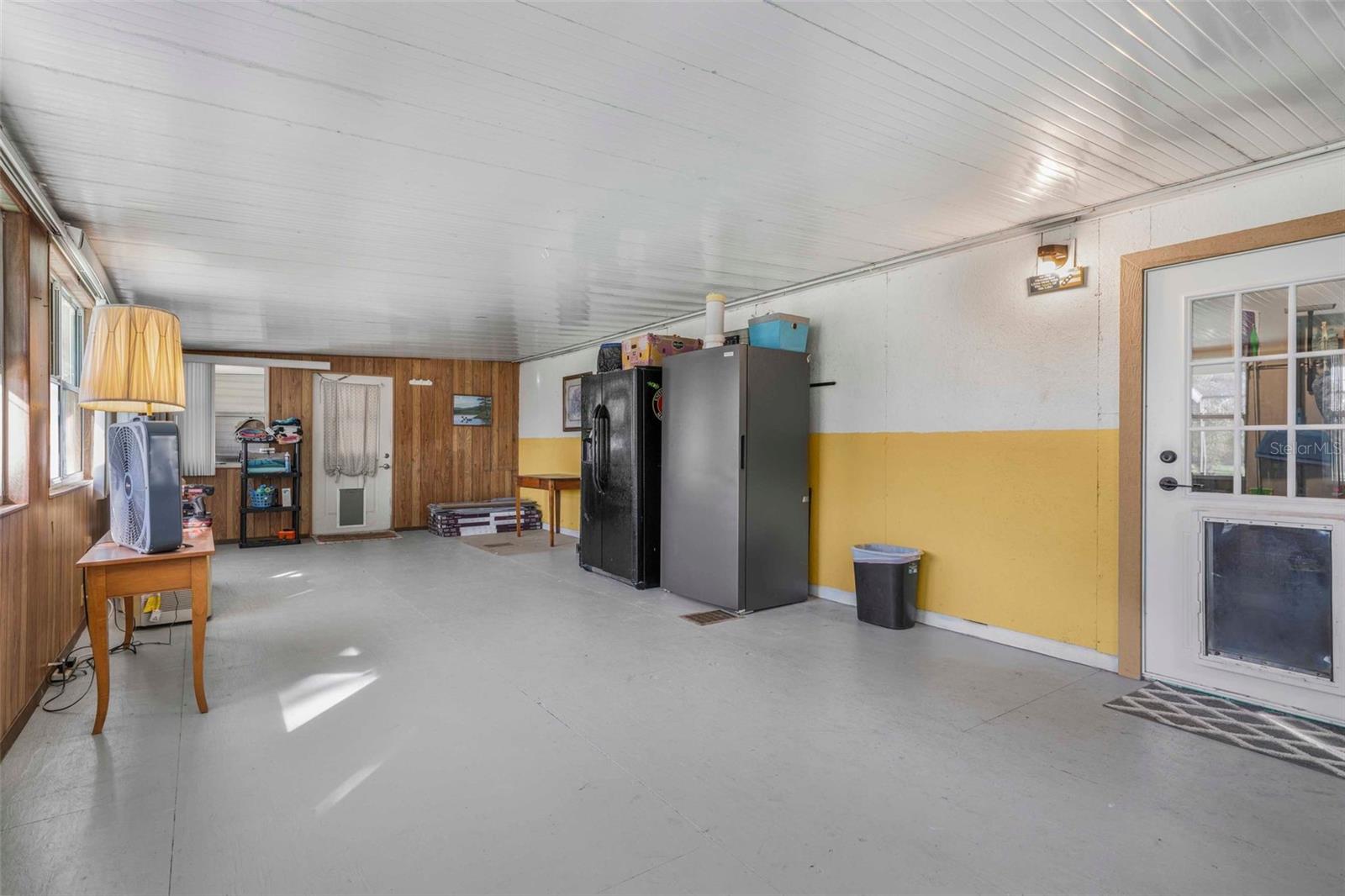 Image 37 of 75 For 6716 Riverbend Road