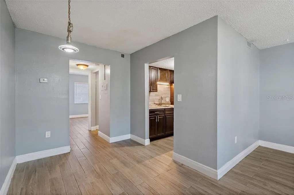 Image 17 of 24 For 379 47th Avenue N 103