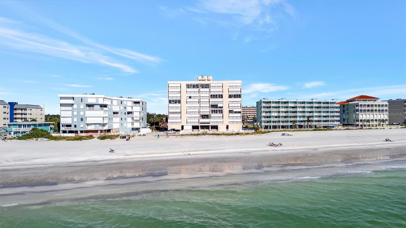 Image 37 of 45 For 19450 Gulf Boulevard 205